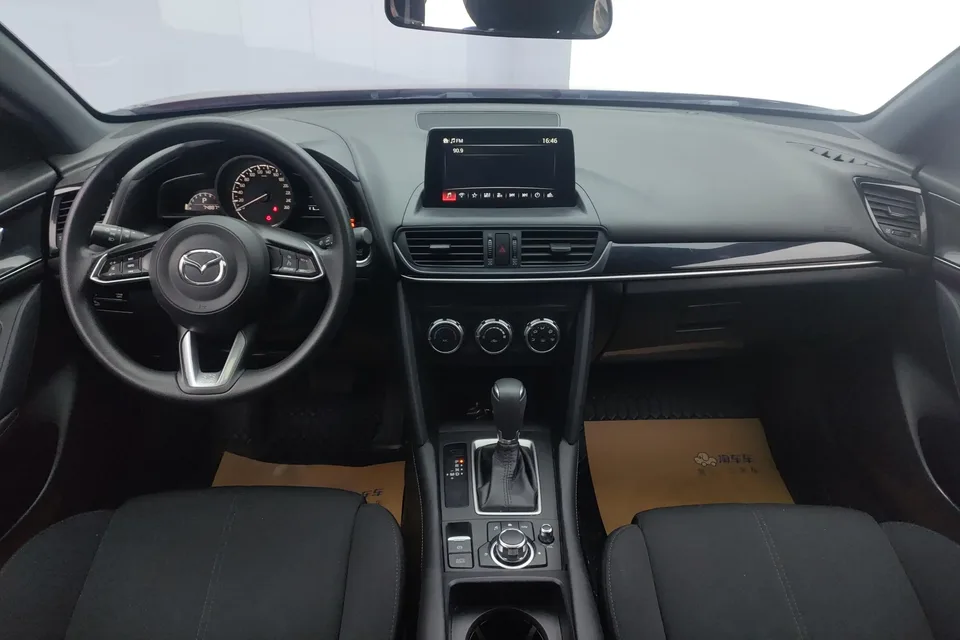 Mazda CX-4 Mazda CX-4 2021 2.0L 2WD Blue Sky Vitality Edition 2022 — thumbnail 4