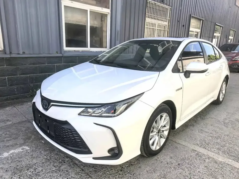 Toyota Corolla Corolla 2024 Intelligent Electric Hybrid Dual Engine 1.8L E-CVT Elite Edition 2024 — photo 1, buy with delivery to Moscow