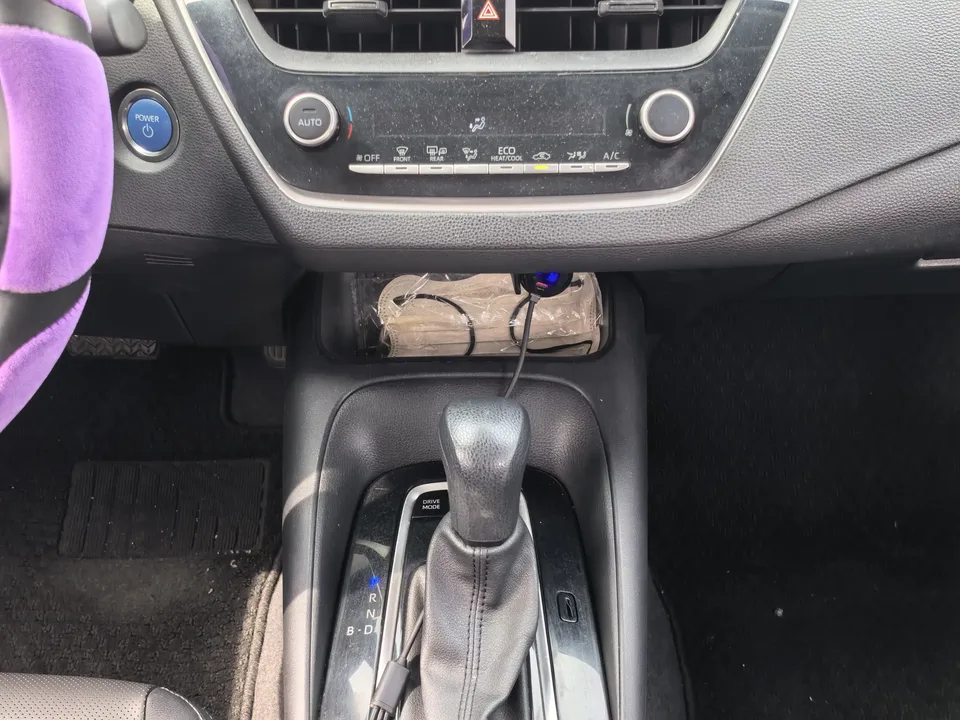 Toyota Corolla Corolla 2023 Intelligent Electric Hybrid Dual Engine 1.8L E-CVT Pioneer Edition 2023 — thumbnail 3