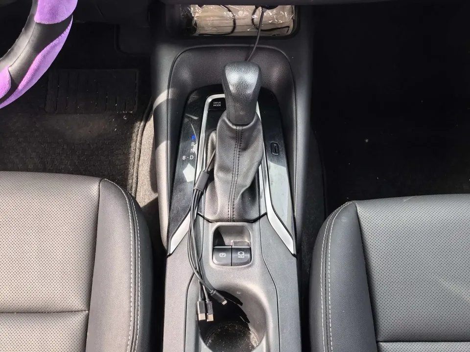 Toyota Corolla Corolla 2023 Intelligent Electric Hybrid Dual Engine 1.8L E-CVT Pioneer Edition 2023 — thumbnail 4