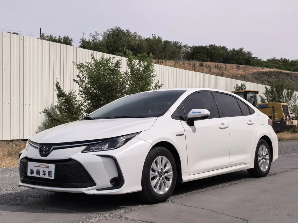 Toyota Corolla Corolla 2023 Intelligent Electric Hybrid Dual Engine 1.8L E-CVT Pioneer Edition 2023 — photo 1, buy with delivery to Moscow