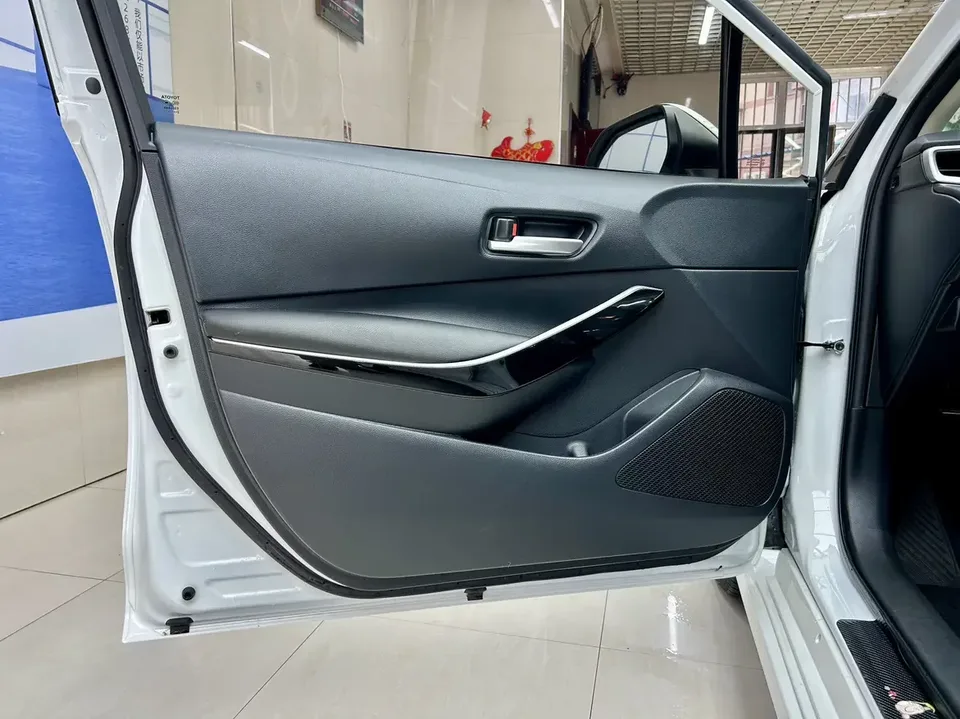 Toyota Corolla Corolla 2022 Dual Engine 1.8L E-CVT Pioneer Edition 2022 — thumbnail 3