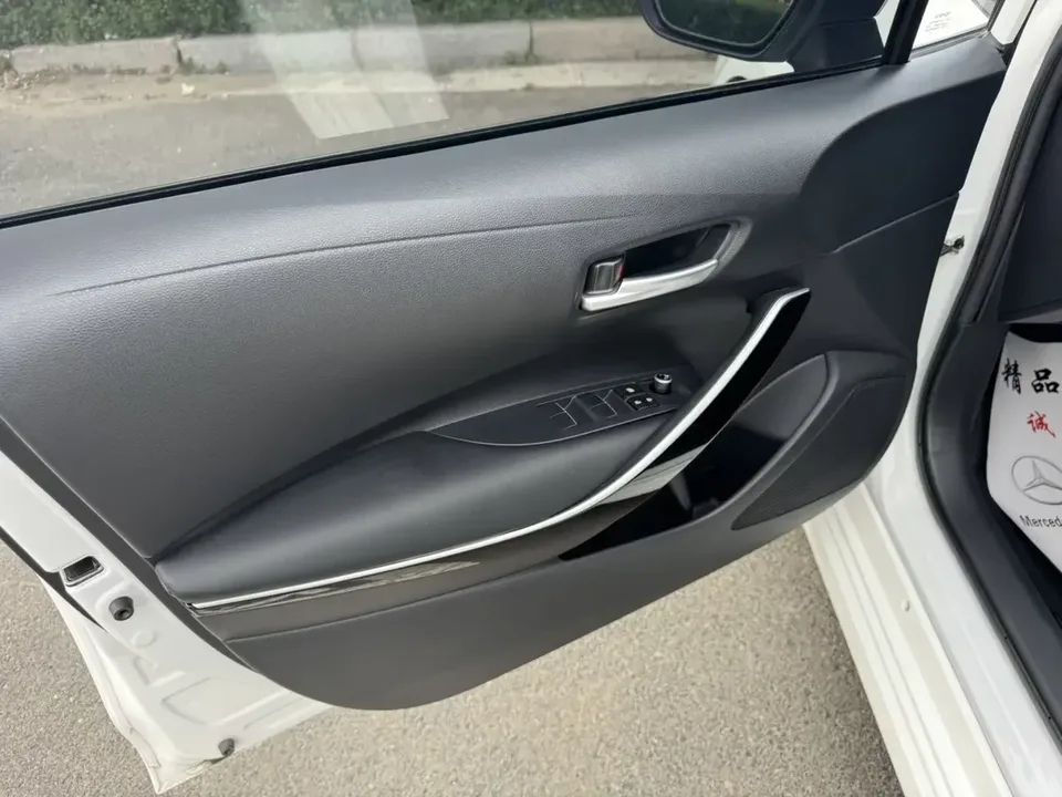 Toyota Corolla Corolla 2023 Intelligent Electric Hybrid Dual Engine 1.8L E-CVT Pioneer Edition 2023 — thumbnail 3