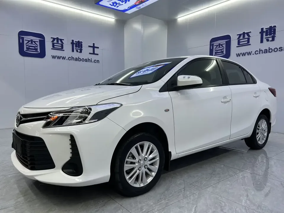 Toyota Vios Vios 2022 1.5L CVT 20th Anniversary Edition 2022 — photo 1, buy with delivery to Moscow