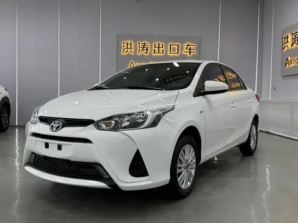 Toyota YARiS L Enjoy YARiS L Enjoy 2022 1.5L CVTPLUS 2022 — photo 1, buy with delivery to Moscow