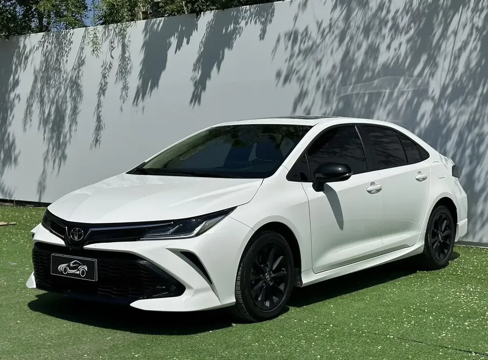 Toyota Corolla Corolla 2021 1.5L CVT GR SPORT 2022 — photo 1, buy with delivery to Moscow