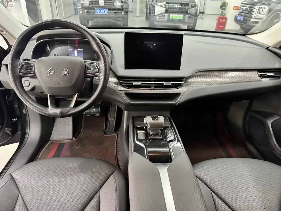 Hongqi E-QM5 Hongqi E-QM5 2022 Charging 431km LeXiang Edition 5-seater 2024 — миниатюра 2