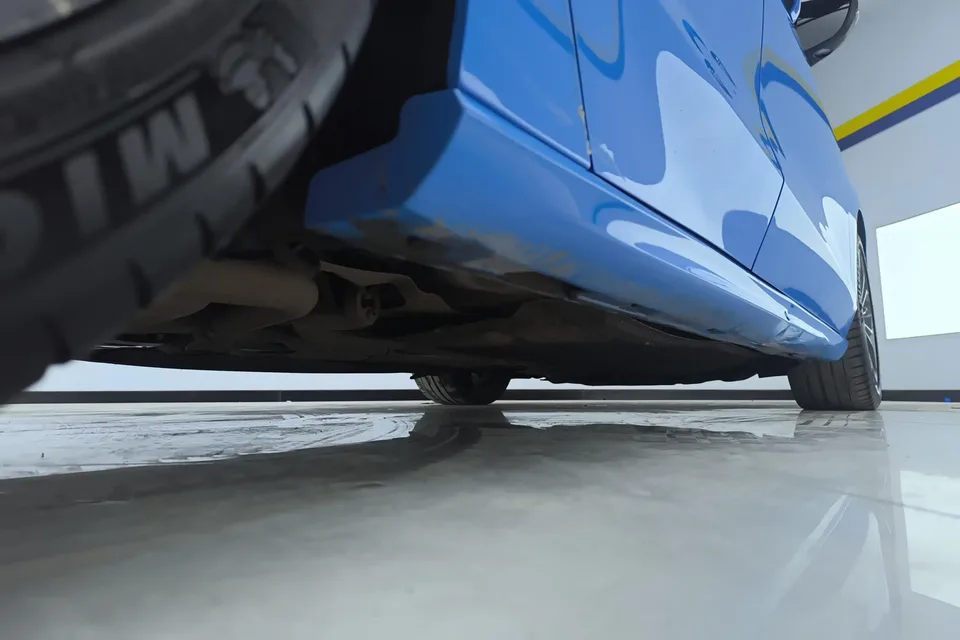 Ford Focus fox 2022 Sedan EcoBoost 180 Automatic ST Line 2023 — миниатюра 3