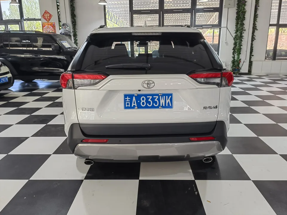 Toyota RAV4 RAV4 Rongfang 2023 2.0L CVT 2WD Fashion PLUS Edition 2024 — thumbnail 2