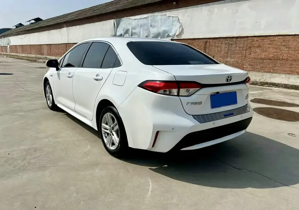 Toyota Levin Lei Ling 2022 Hybrid 1.8H E-CVT Progressive Edition 2022 — миниатюра 4
