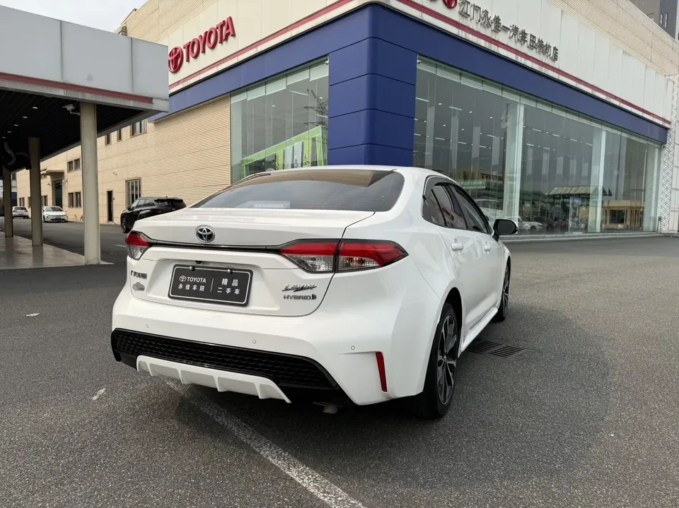 Toyota Levin Lei Ling 2022 Hybrid 1.8H E-CVT Progressive Edition 2022 — thumbnail 2