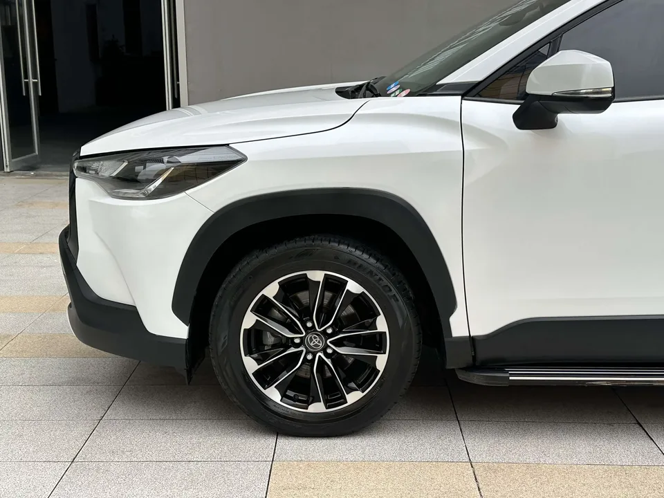 Toyota CorollaCross Corolla Sharp 2023 2.0L CVT Elite Edition 2024 — миниатюра 3