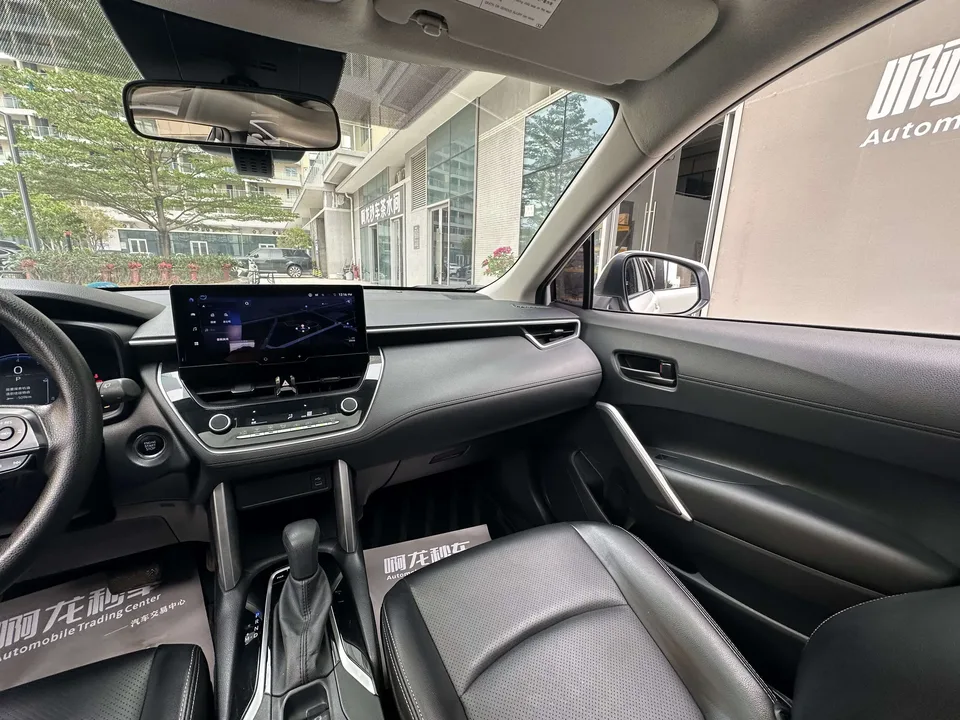 Toyota CorollaCross Corolla Sharp 2023 2.0L CVT Elite Edition 2024 — миниатюра 5
