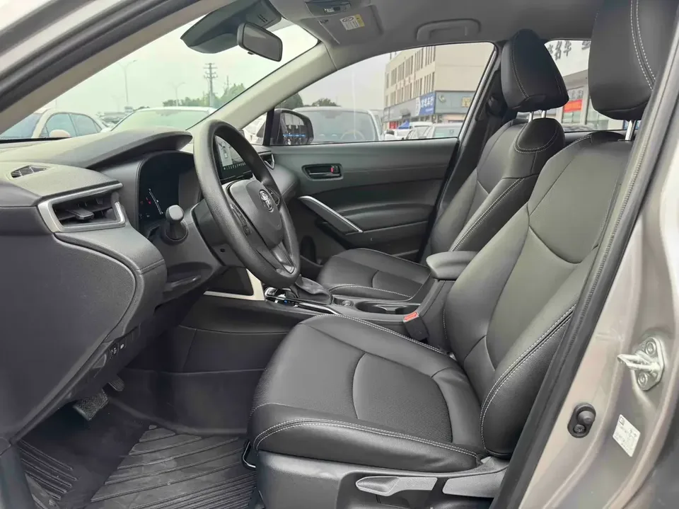 Toyota CorollaCross Corolla Sharp 2023 2.0L CVT Pioneer Edition 2024 — миниатюра 3