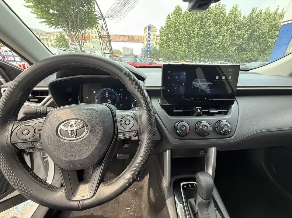 Toyota CorollaCross Corolla Sharp 2024 2.0L CVT Pioneer Edition 2025 — thumbnail 4