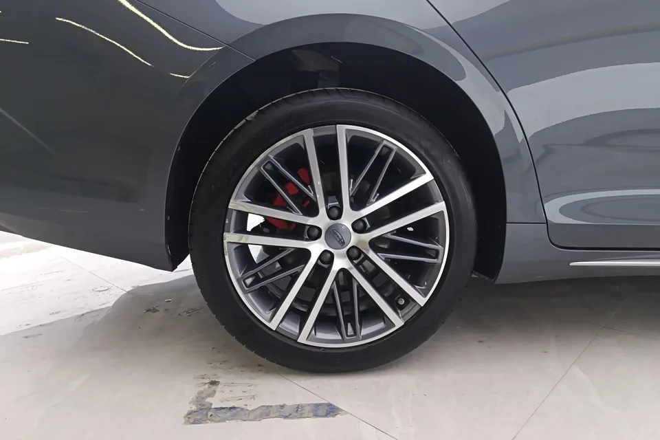 Geely Preface Xing Rui 2023 2.0T Premium 2024 — thumbnail 3