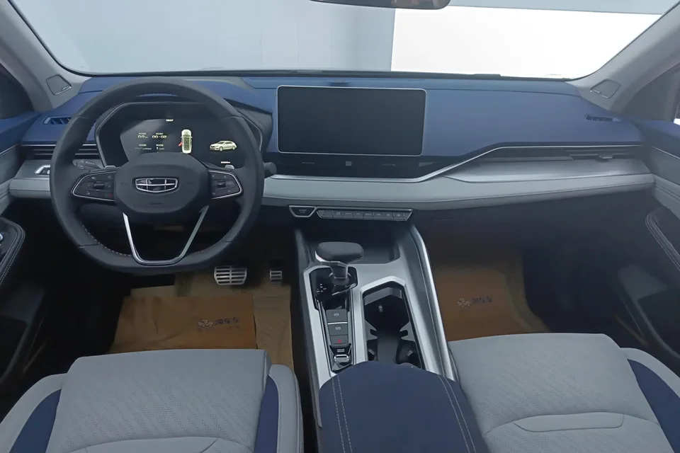 Geely Preface Xing Rui 2023 2.0T Premium 2024 — thumbnail 4