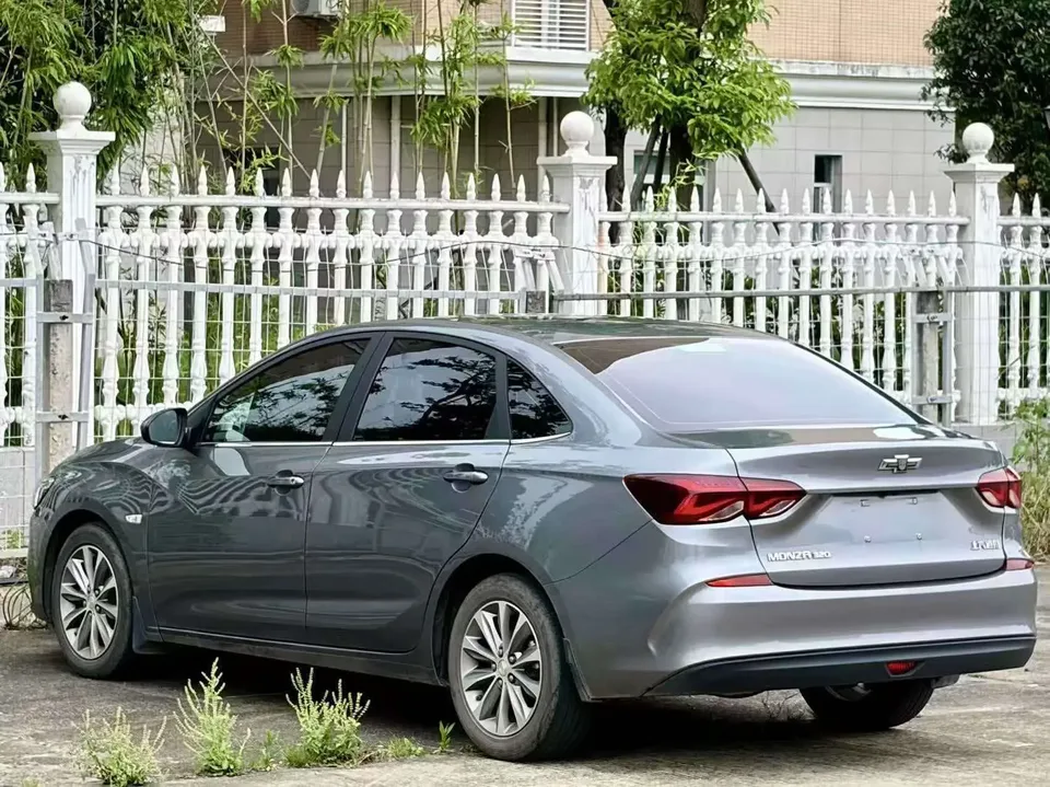 Chevrolet Monza Cruze 2022 320 Automatic Enjoy Sunroof Edition 2022 — thumbnail 4