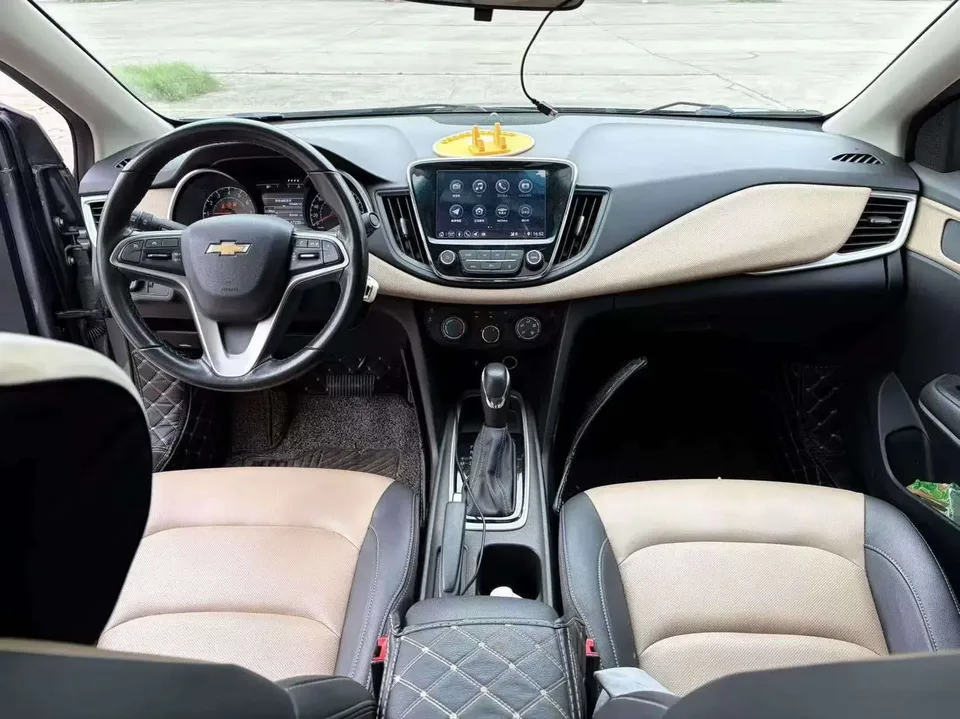 Chevrolet Monza Cruze 2022 320 Automatic Enjoy Sunroof Edition 2022 — thumbnail 5