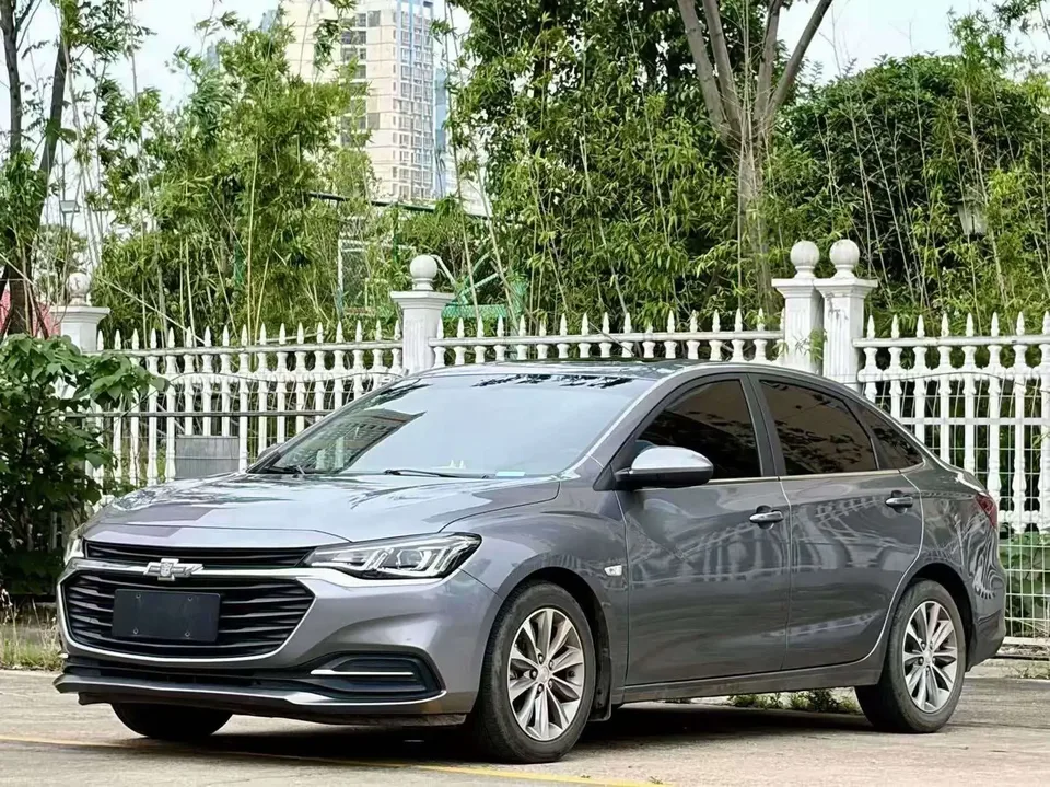 Chevrolet Monza Cruze 2022 320 Automatic Enjoy Sunroof Edition 2022 — photo 1, buy with delivery to Moscow