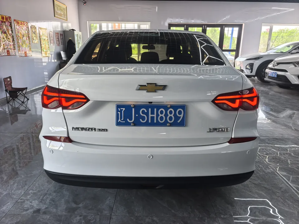 Chevrolet Monza Cruze 2022 320 Automatic Enjoy Sunroof Edition 2022 — thumbnail 2