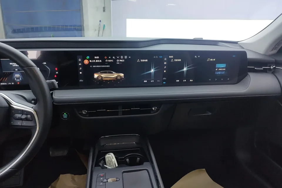 Ford Mondeo Mondeo 2023 EcoBoost 245 Deluxe 2024 — thumbnail 4