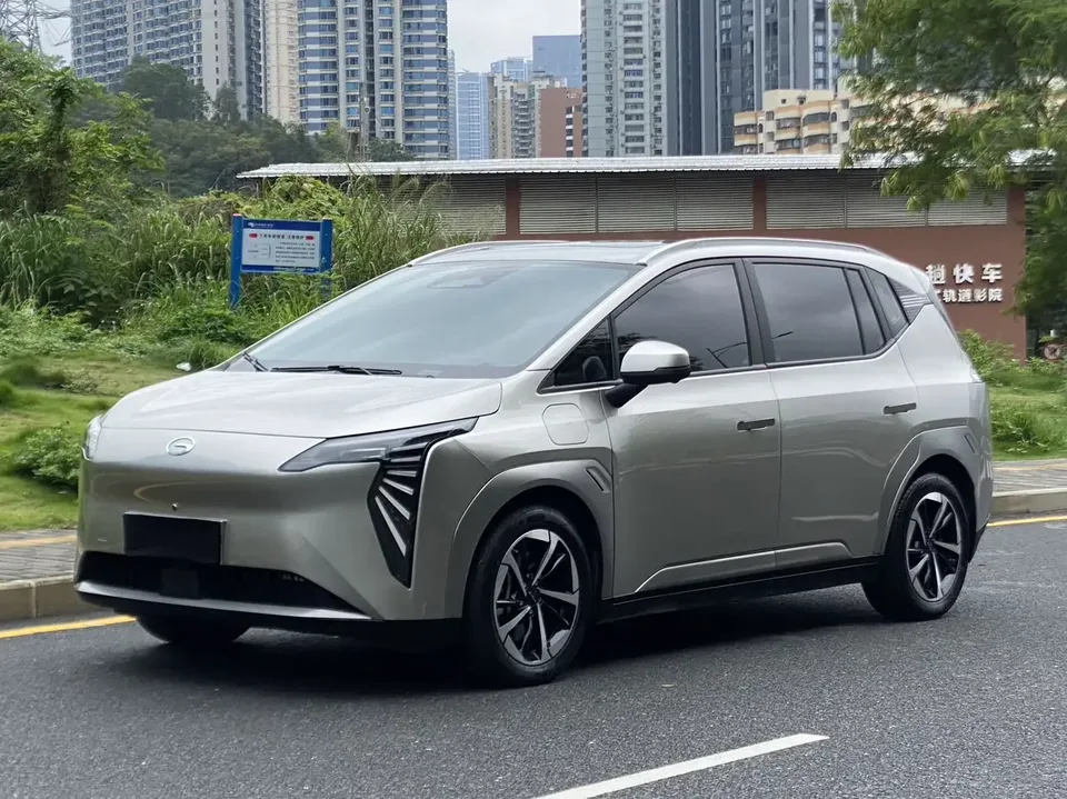 AION Y AION Y 2022 PLUS 70 Smart Edition 2022 — фото 1, купить с доставкой в Москву