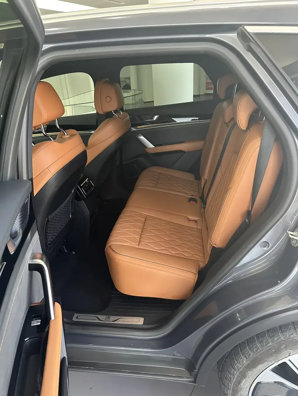 BYD Tang DM Tang DM 2022 DM-p 215KM 4WD Premium Edition 2023 — thumbnail 3