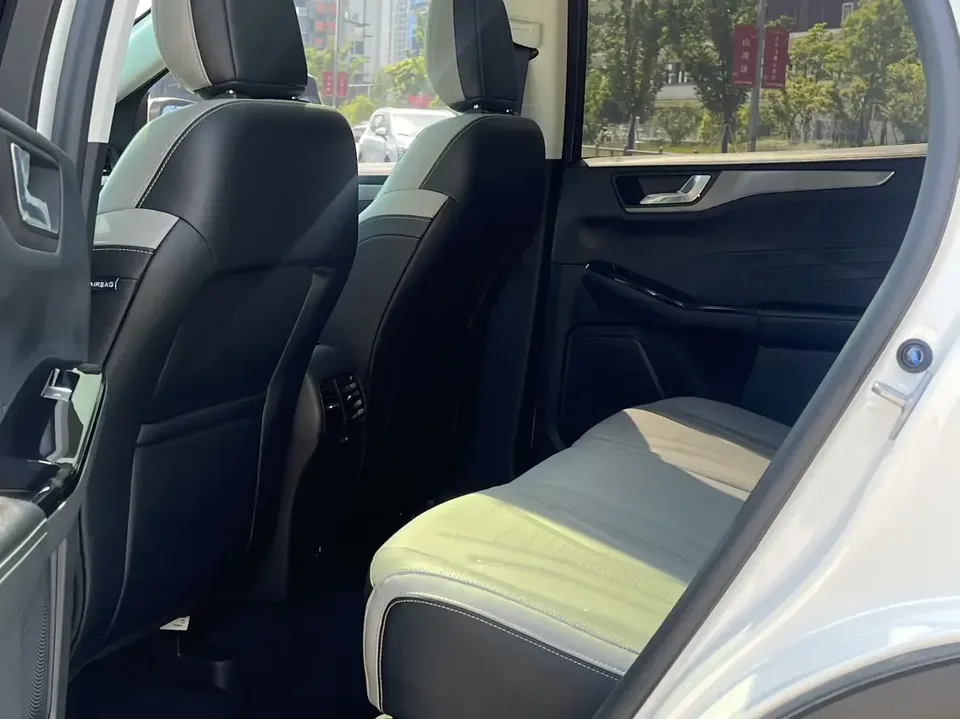 Ford Escape Ruiji 2020 EcoBoost 245 2WD Smart Enjoy Edition 2023 — thumbnail 3