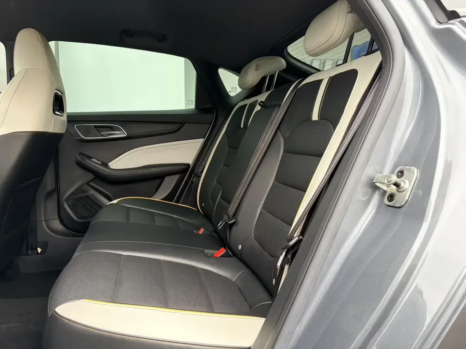MG 6 MG6 2021 Pro 1.5T Automatic Trophy Deluxe Edition 2022 — миниатюра 3