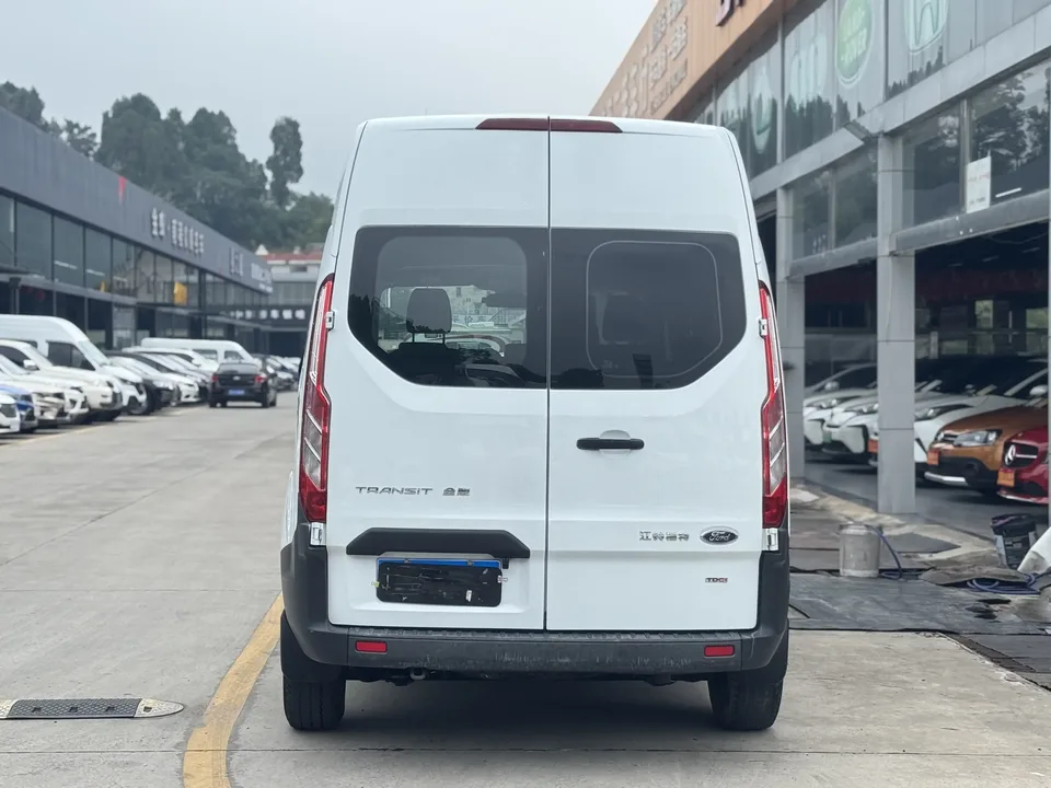 Ford Transit Transit 2019 2.0T diesel multi-purpose commercial vehicle short-axle mid-top 6-seater National V 2022 — thumbnail 4