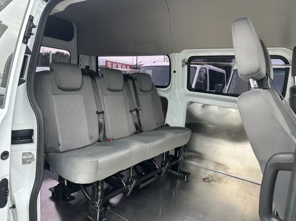 Ford Transit Transit 2023 V362 2.0T diesel manual multi-purpose commercial vehicle center axle center top 5/6 seats National VI 2023 — thumbnail 3