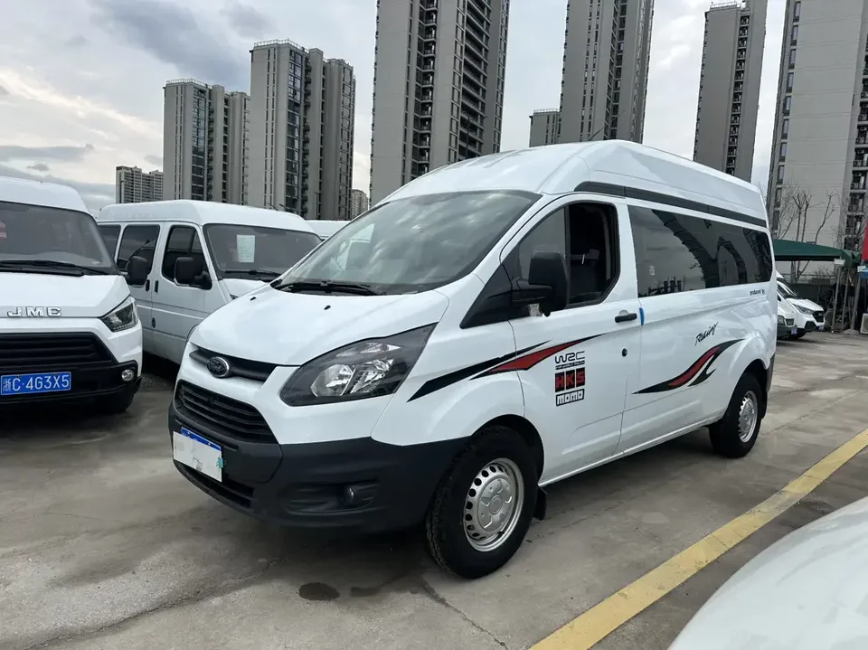 Ford Transit Transit 2023 V362 2.0T diesel manual multi-purpose commercial vehicle center axle center top 5/6 seats National VI 2023 — photo 1, buy with delivery to Moscow