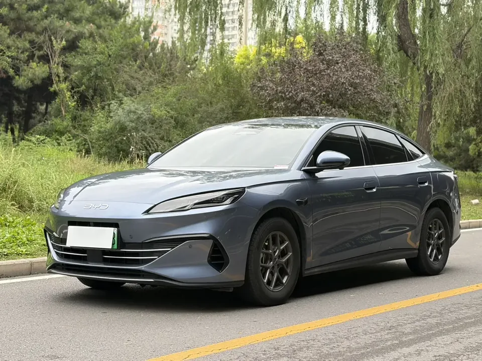 BYD Seal 06DM Seal 06DM 2025 DM-i 80KM Deluxe Smart Driving Edition 2025 — photo 1, buy with delivery to Moscow