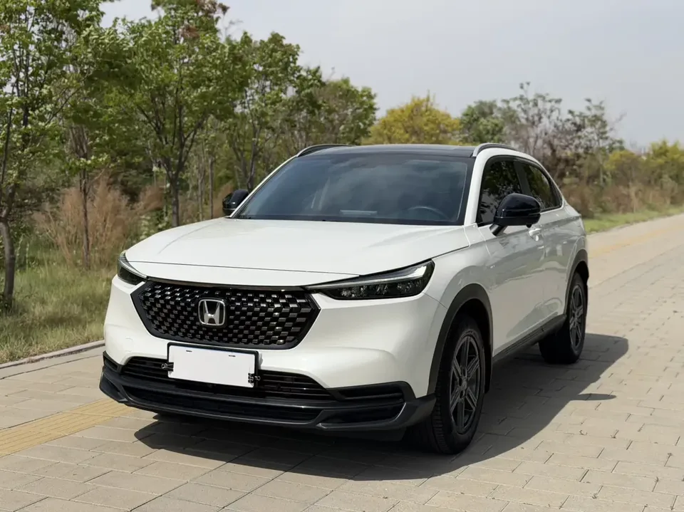 Honda WR-V HondaXR-V 2023 1.5L CVT Hot Edition 2023 — photo 1, buy with delivery to Moscow