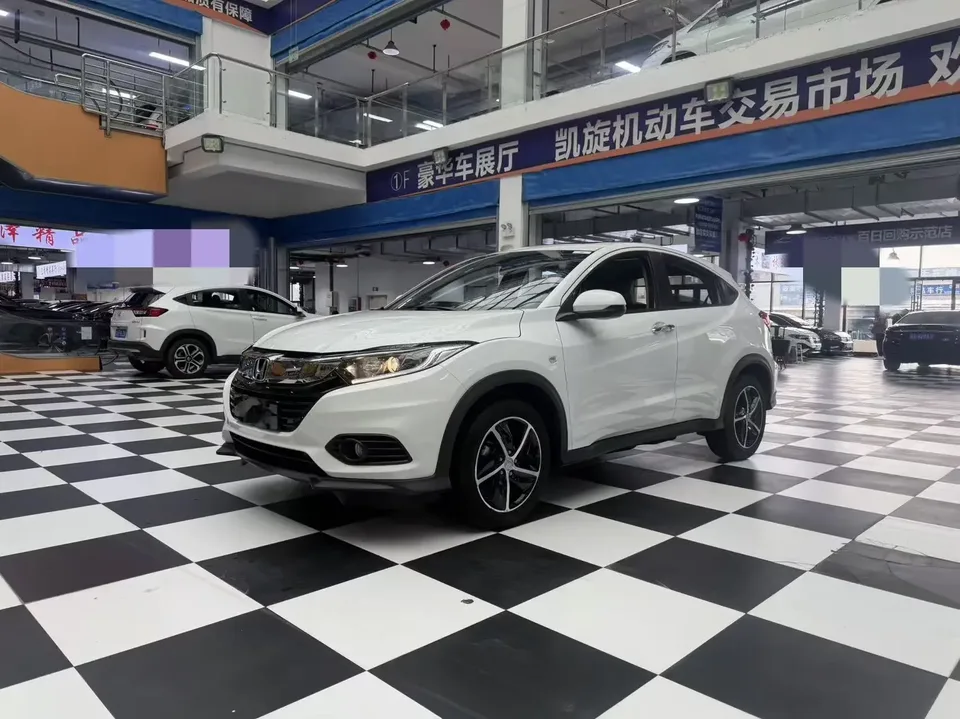 Honda VEZEL Binzhi 2020 1.5L CVT Pioneer Edition 2022 — photo 1, buy with delivery to Moscow