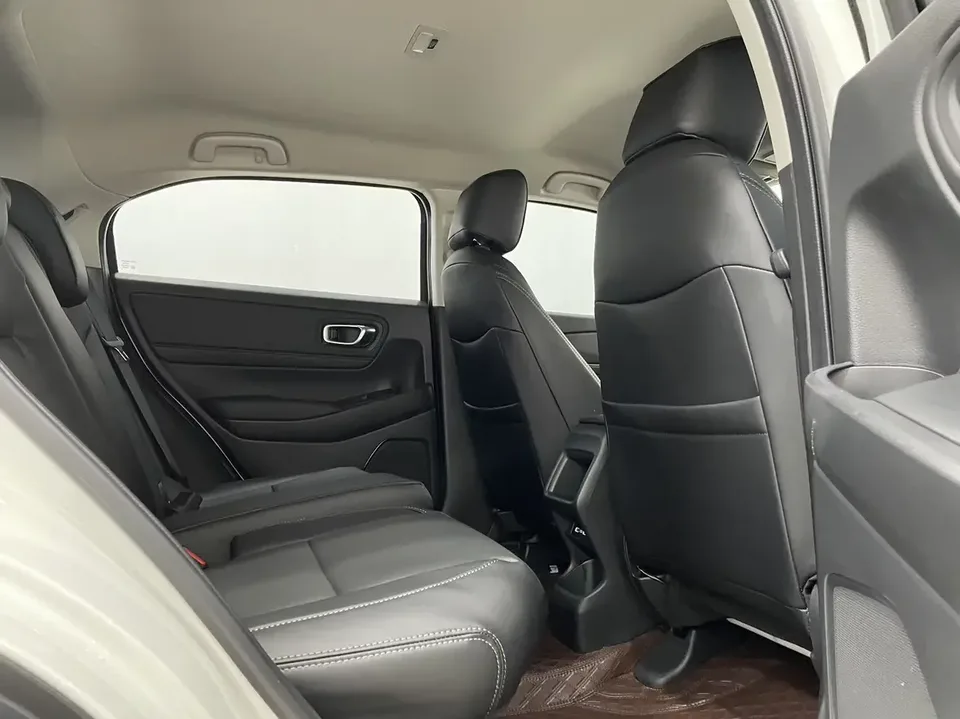 Honda VEZEL Binzhi 2023 1.5L CVT Elite Edition 2023 — thumbnail 3
