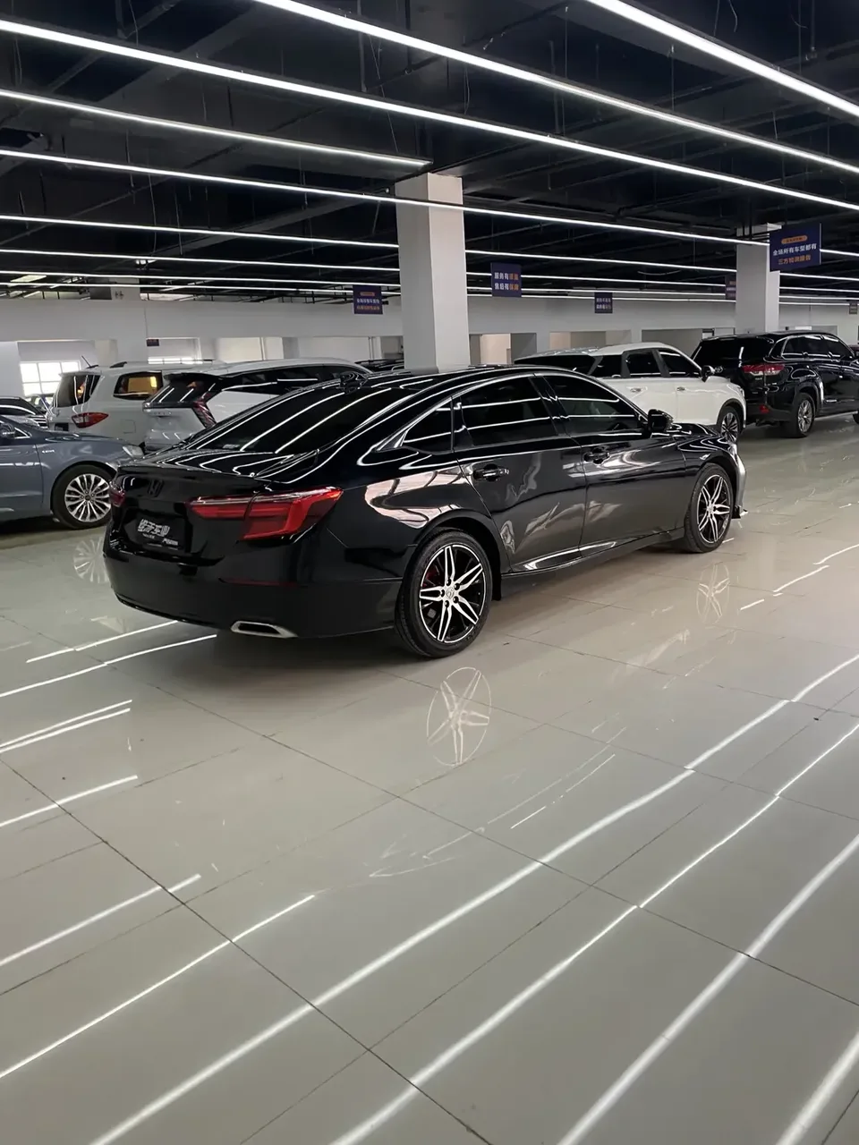 Honda Inspire Yingshipai 2022 260TURBO Delicate Edition 2023 — thumbnail 3