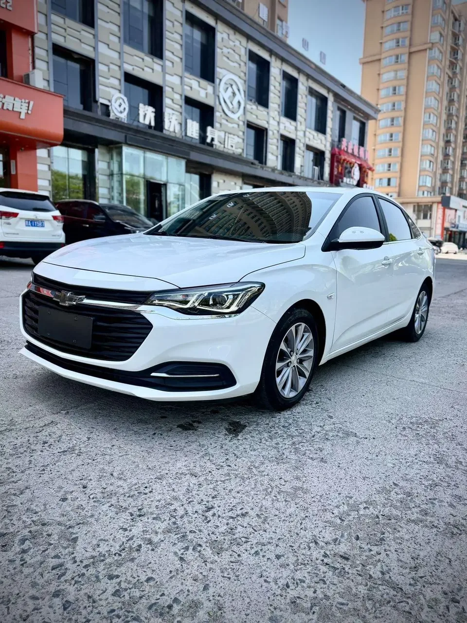 Chevrolet Monza Cruze 2022 320 Automatic Enjoy Sunroof Edition 2022 — фото 1, купить с доставкой в Москву