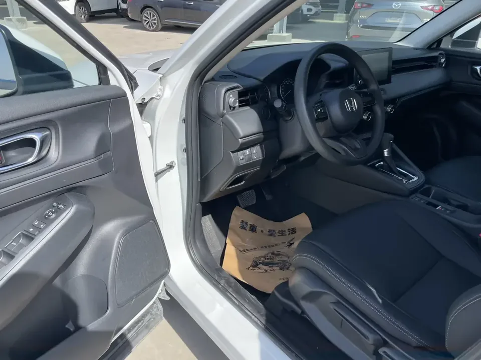 Honda VEZEL Binzhi 2023 1.5L CVT Elite Edition 2023 — thumbnail 4