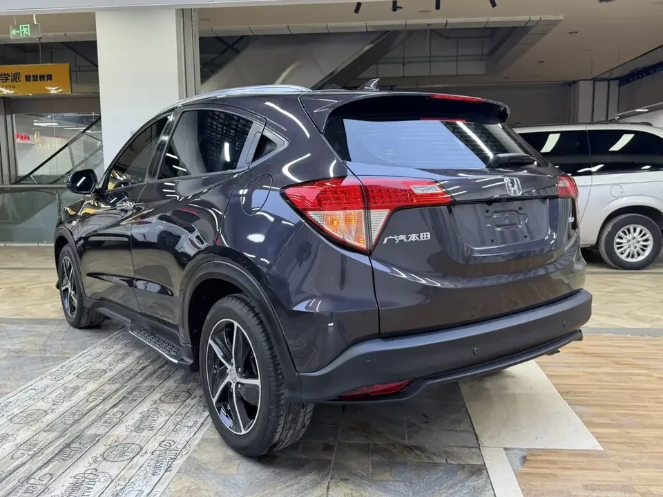 Honda VEZEL Binzhi 2020 1.5L CVT Pioneer Edition 2022 — photo 1, buy with delivery to Moscow