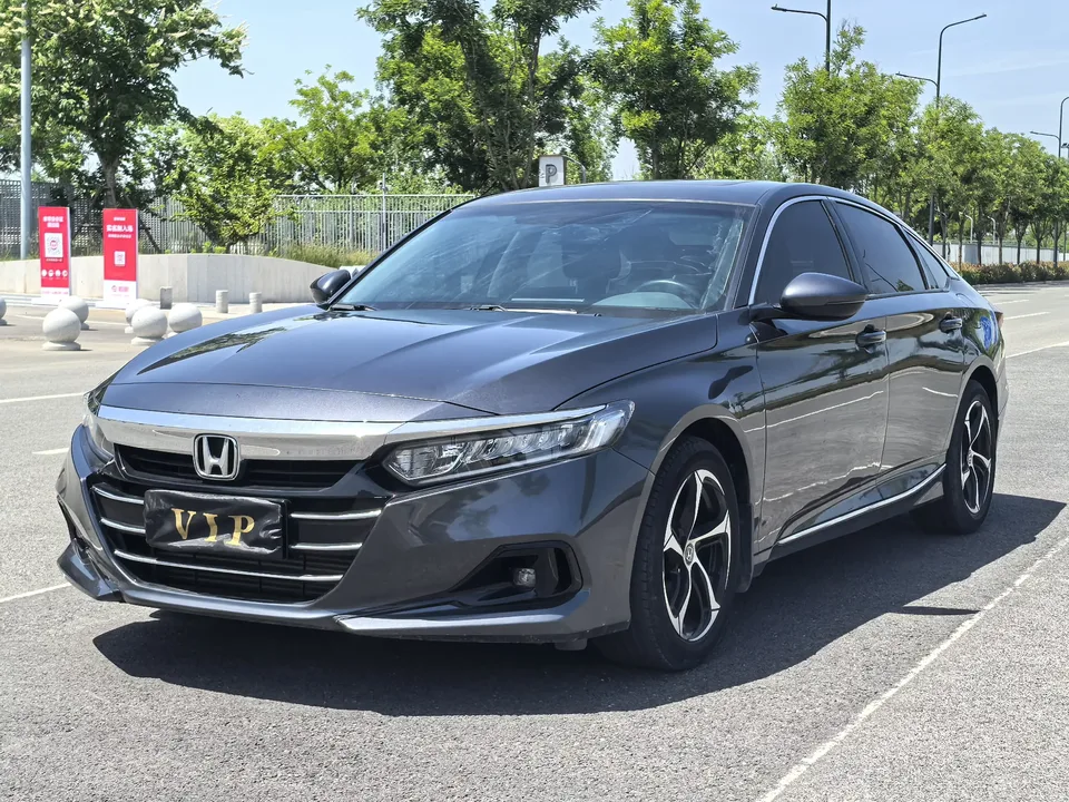 Honda Accord Accord 2022 260TURBO Deluxe 2022 — photo 1, buy with delivery to Moscow