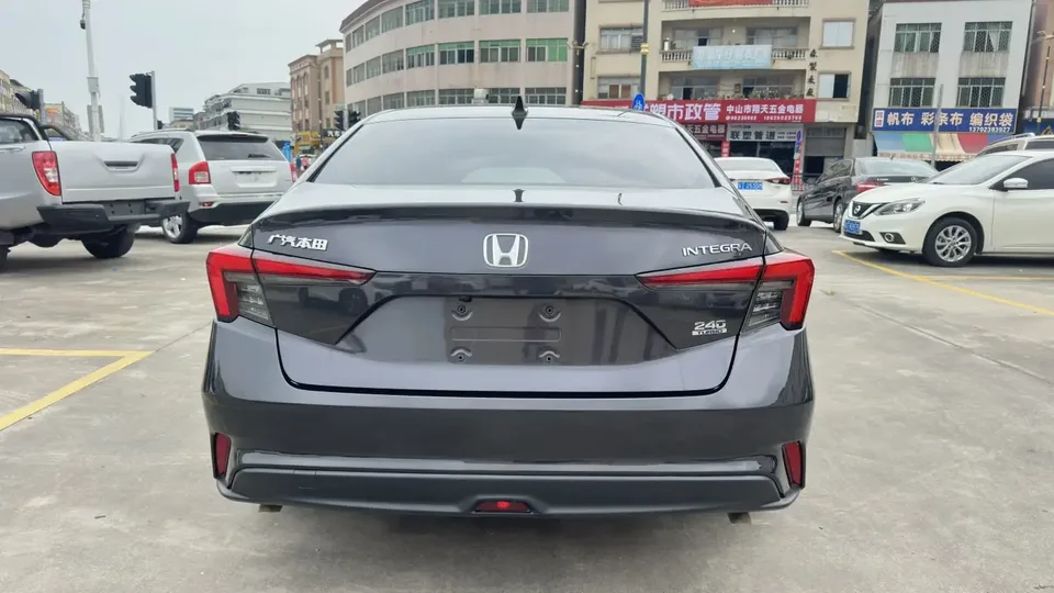 Honda Integra Style 2023 240TURBO CVT Leading Edition 2023 — thumbnail 2