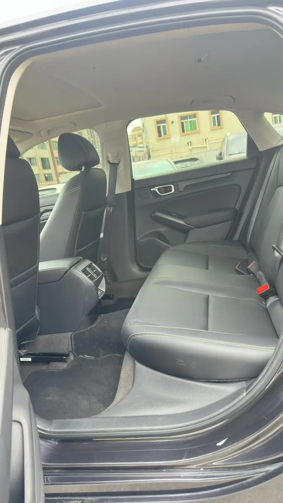 Honda Integra Style 2023 240TURBO CVT Leading Edition 2023 — thumbnail 5