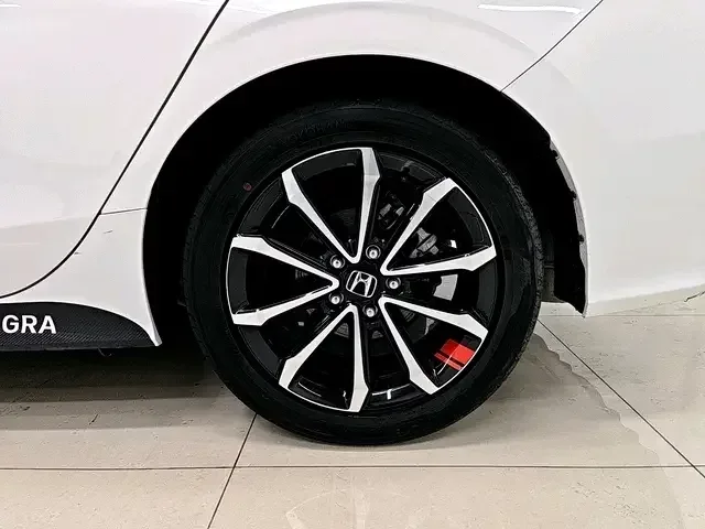 Honda Integra Style 2023 HATCHBACK 240TURBO CVT Trendsetter Edition 2023 — thumbnail 3