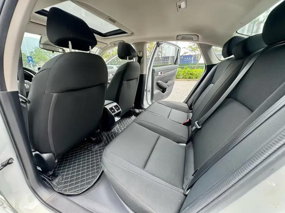 Honda Integra Style 2023 240TURBO CVT Tech Edition 2024 — thumbnail 3