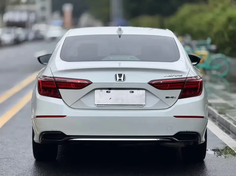 Honda Inspire Yingshipai 2022 Sharp Hybrid 2.0L Net Smart Edition 2022 — thumbnail 2