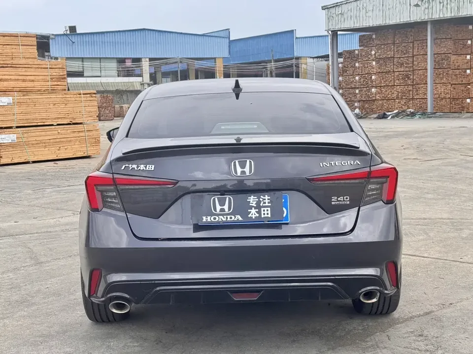 Honda Integra Style 2022 240TURBO CVT Phantom Night Deluxe Edition 2022 — thumbnail 2