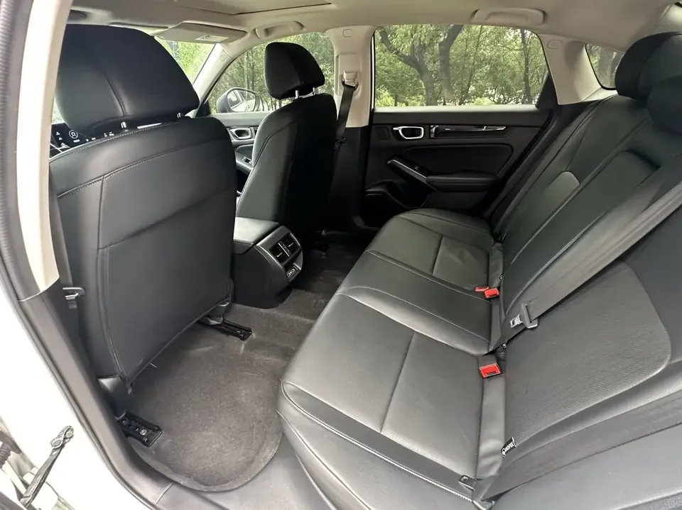 Honda Integra Style 2022 240TURBO CVT Deluxe Edition 2022 — thumbnail 3