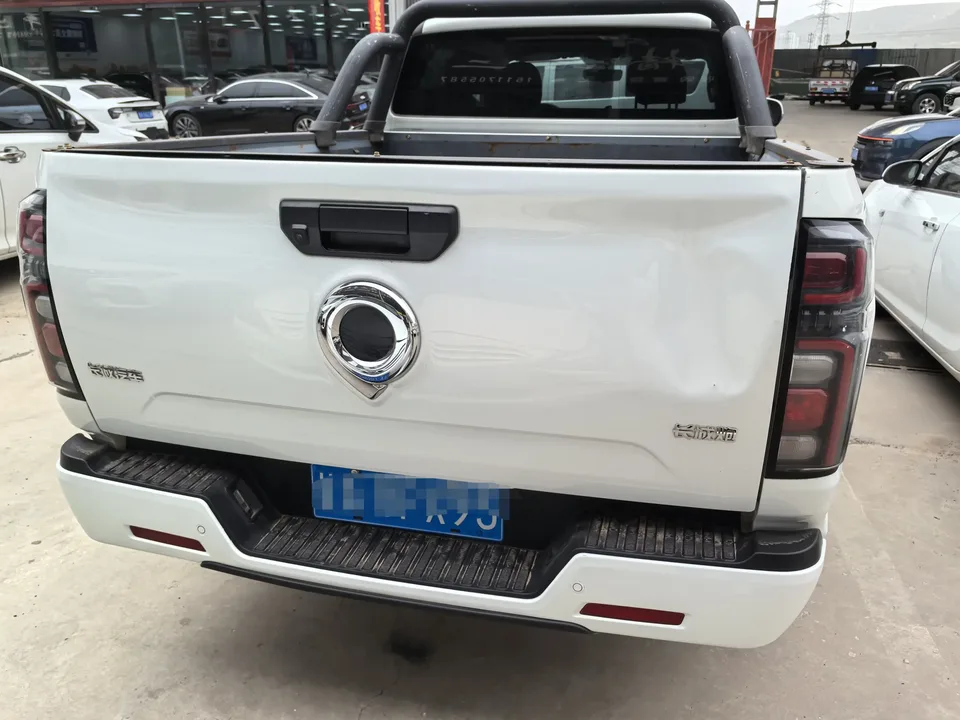Great Wall Poer gun 2023 Commercial version 2.0T diesel manual four-wheel drive double-cab elite model GW4D20M 2023 — thumbnail 2